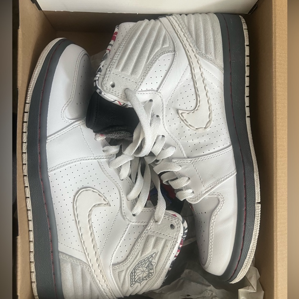 Air Jordan 1 Retro ‘93 “Bugs Bunny”